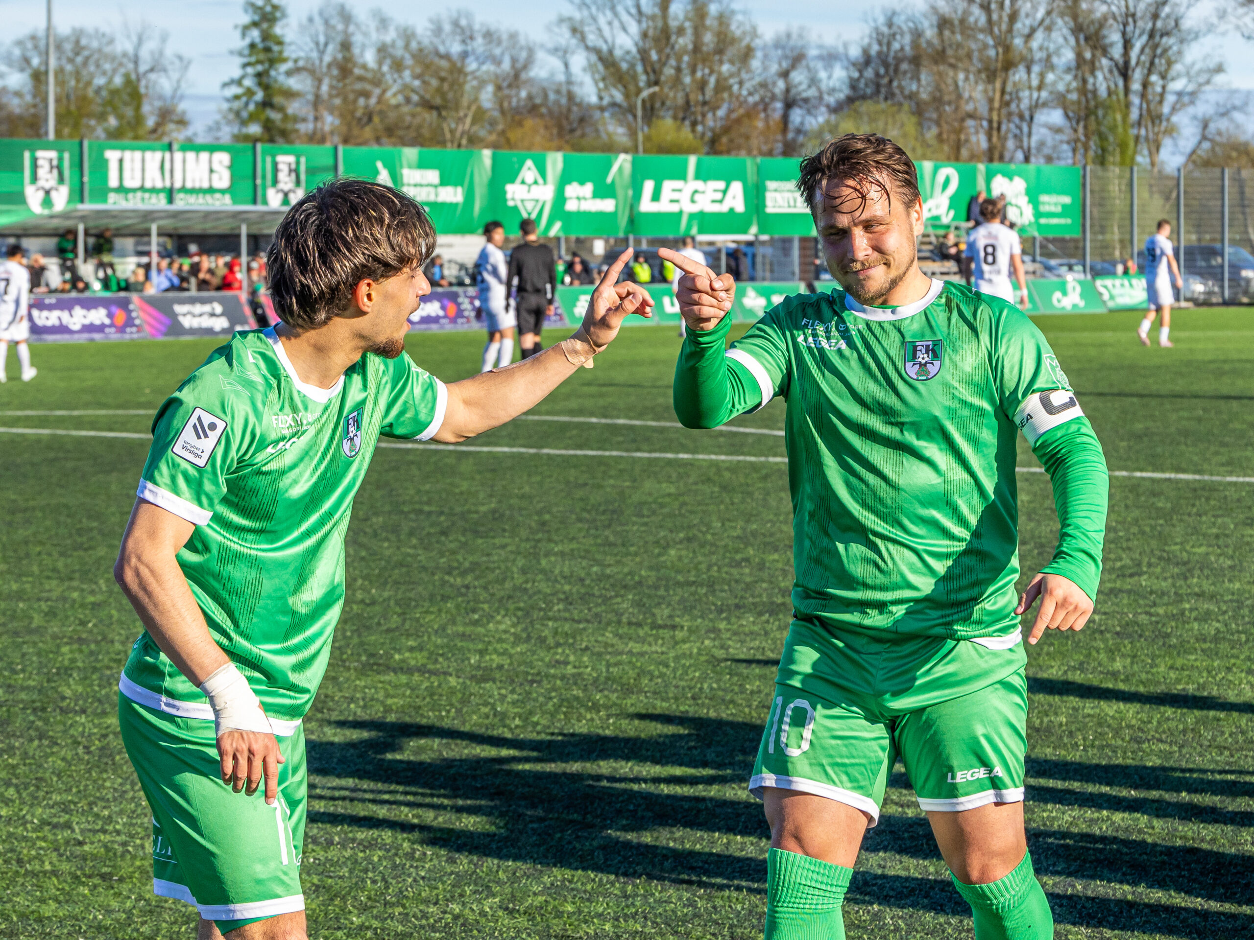Leoni Gastaldelo, Bogdans Samoilovs